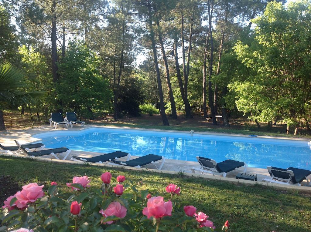 Le Clos Des Cigales Roussillon en Isere Camera foto