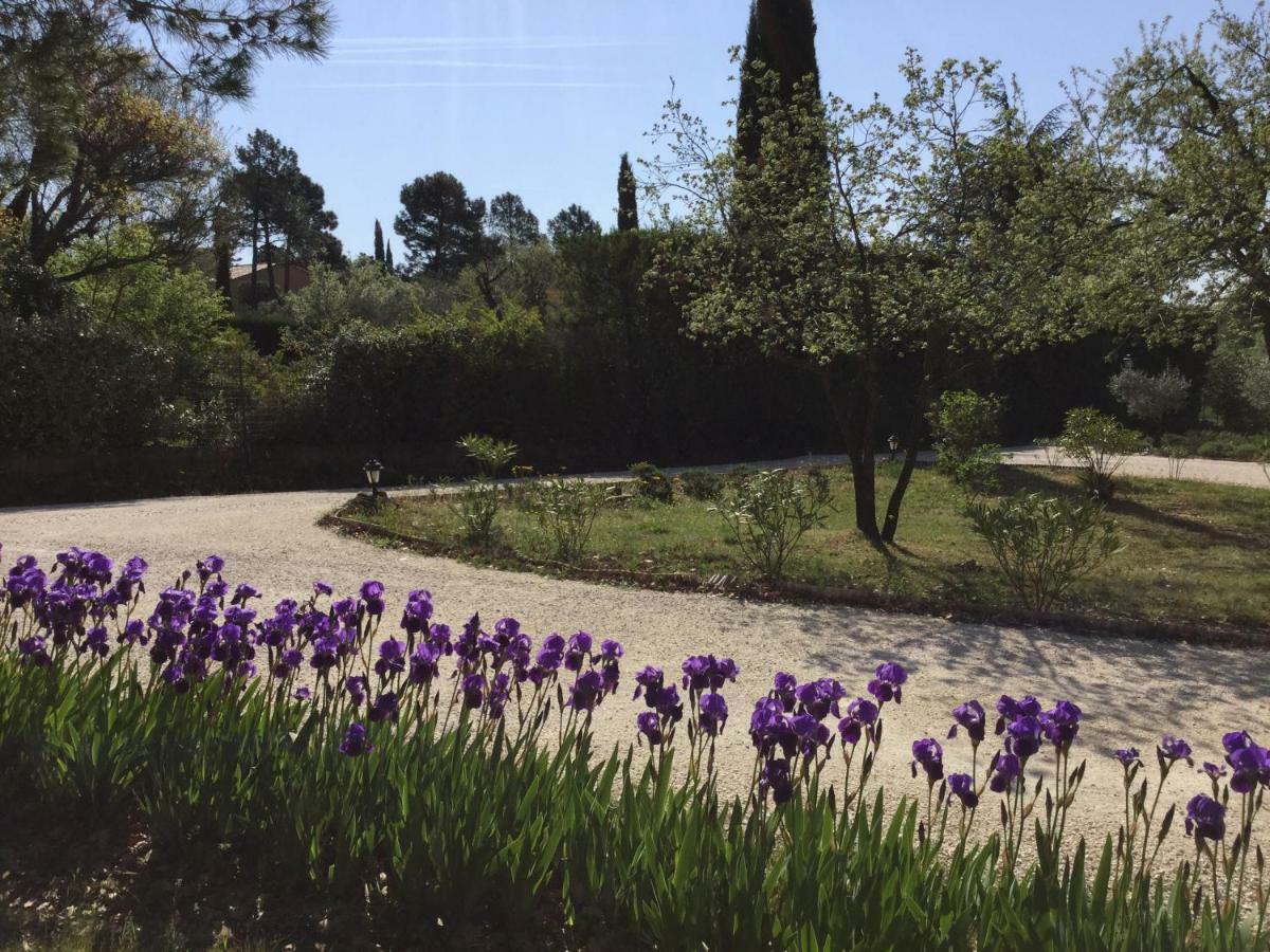 Le Clos Des Cigales Roussillon en Isere Esterno foto